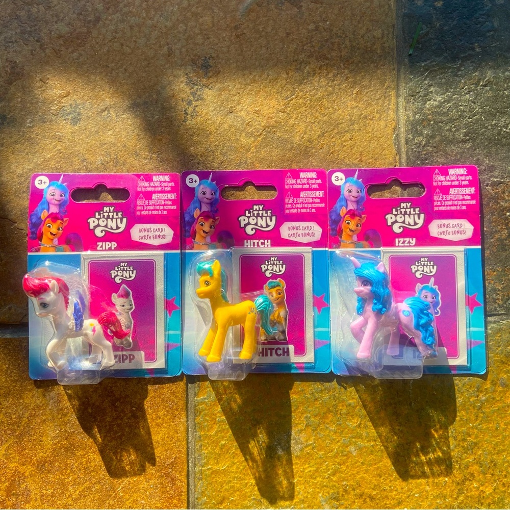 Lot of 3 Hasbro My Little Pony Mini Figures w/Bonus Card Set 2024 - New